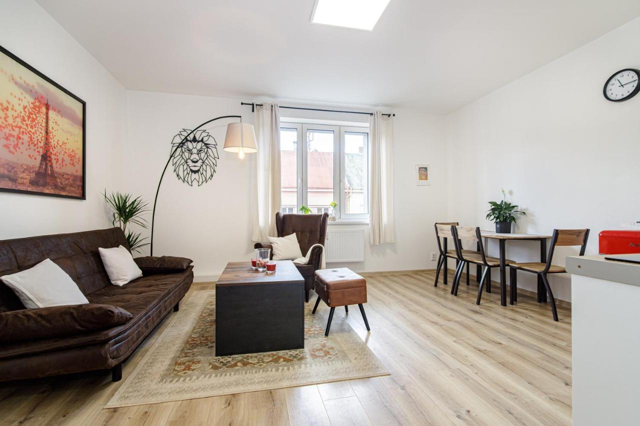 Luxury Apartments Stud - Vb オストラヴァ エクステリア 写真