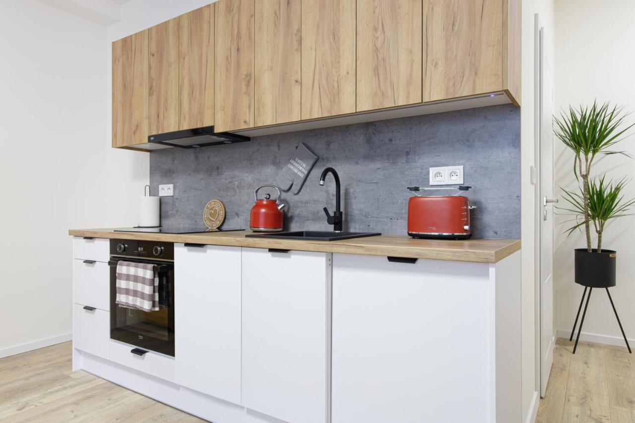 Luxury Apartments Stud - Vb オストラヴァ エクステリア 写真