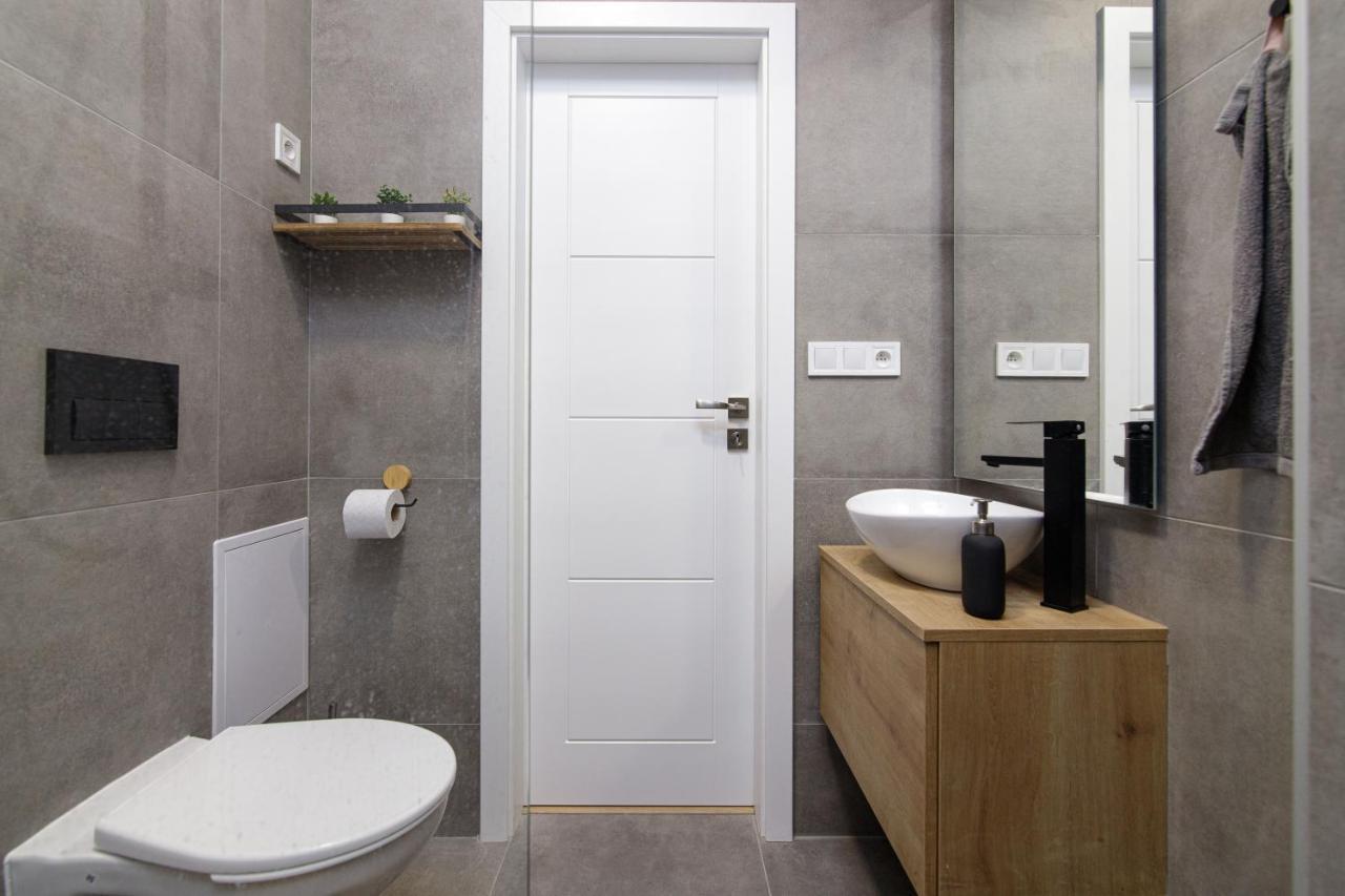 Luxury Apartments Stud - Vb オストラヴァ エクステリア 写真