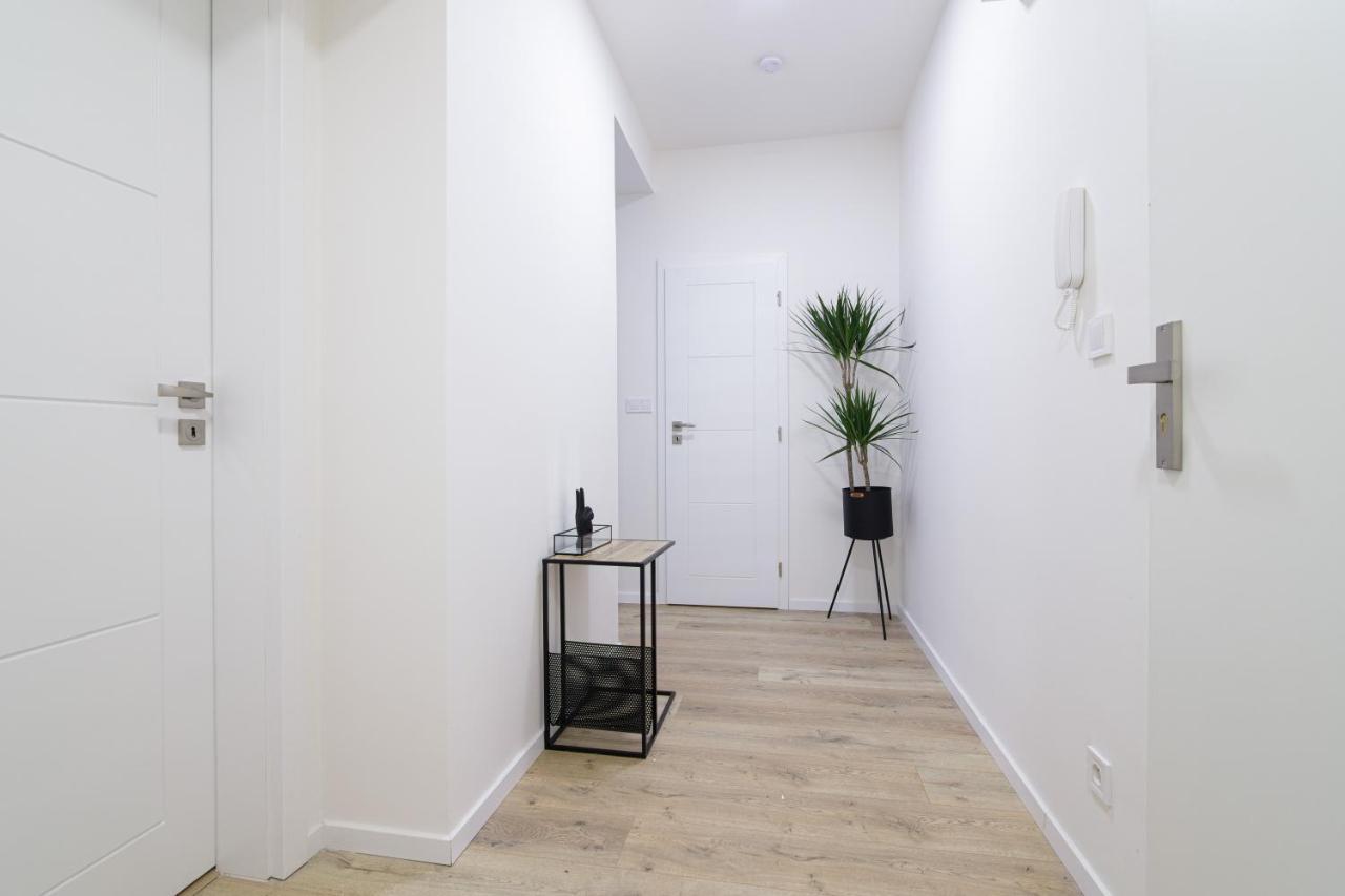 Luxury Apartments Stud - Vb オストラヴァ エクステリア 写真